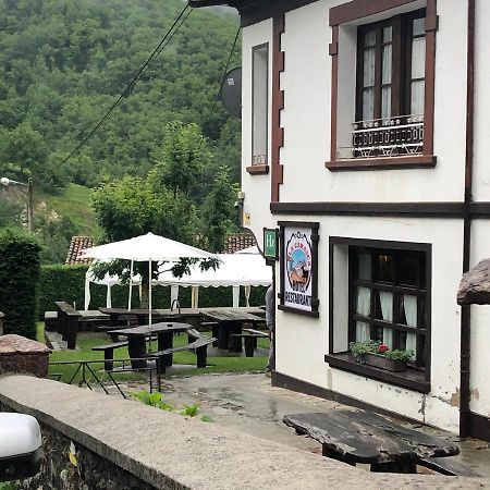 Hotel Restaurante La Carasca Orlé 외부 사진