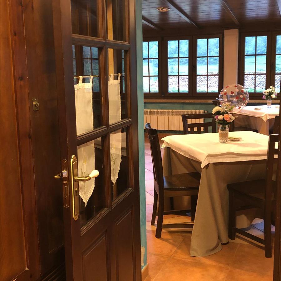 Hotel Restaurante La Carasca Orlé 외부 사진