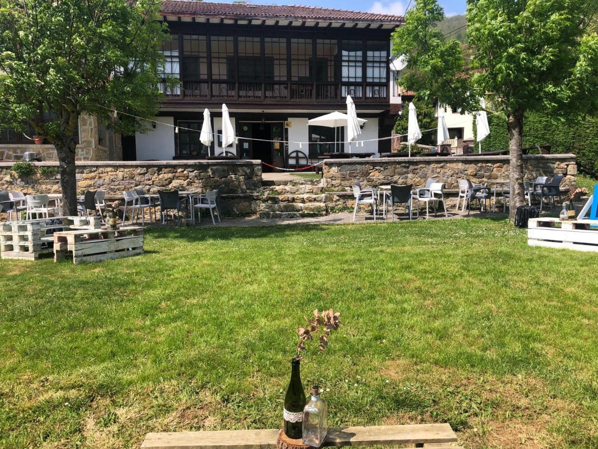 Hotel Restaurante La Carasca Orlé 외부 사진